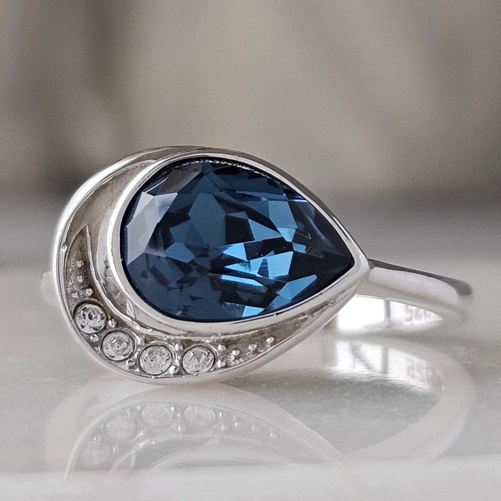 Dark blue Swarovski crystal ring, size 9, 925 Sterling Silver band